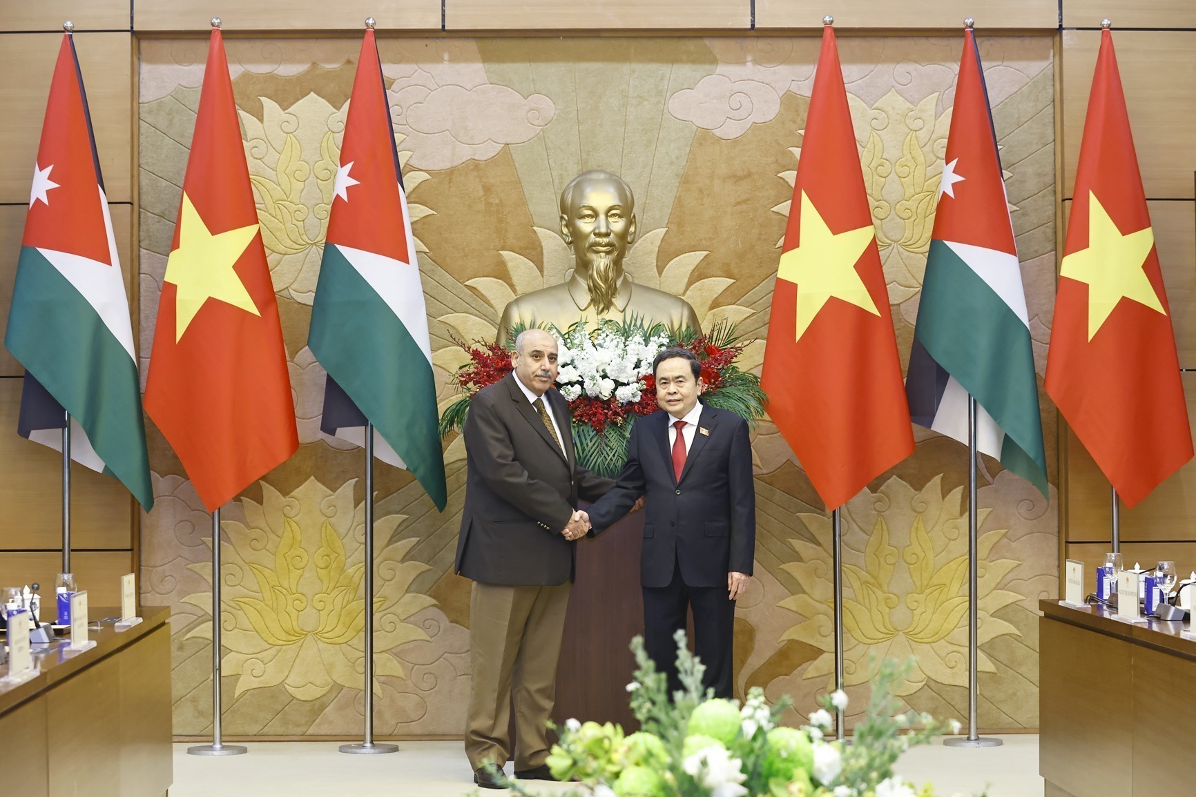 Chủ tịch Quốc hội Trần Thanh Mẫn hội đàm với Chủ tịch Hạ viện Jordan Mazen Turki El Qadi