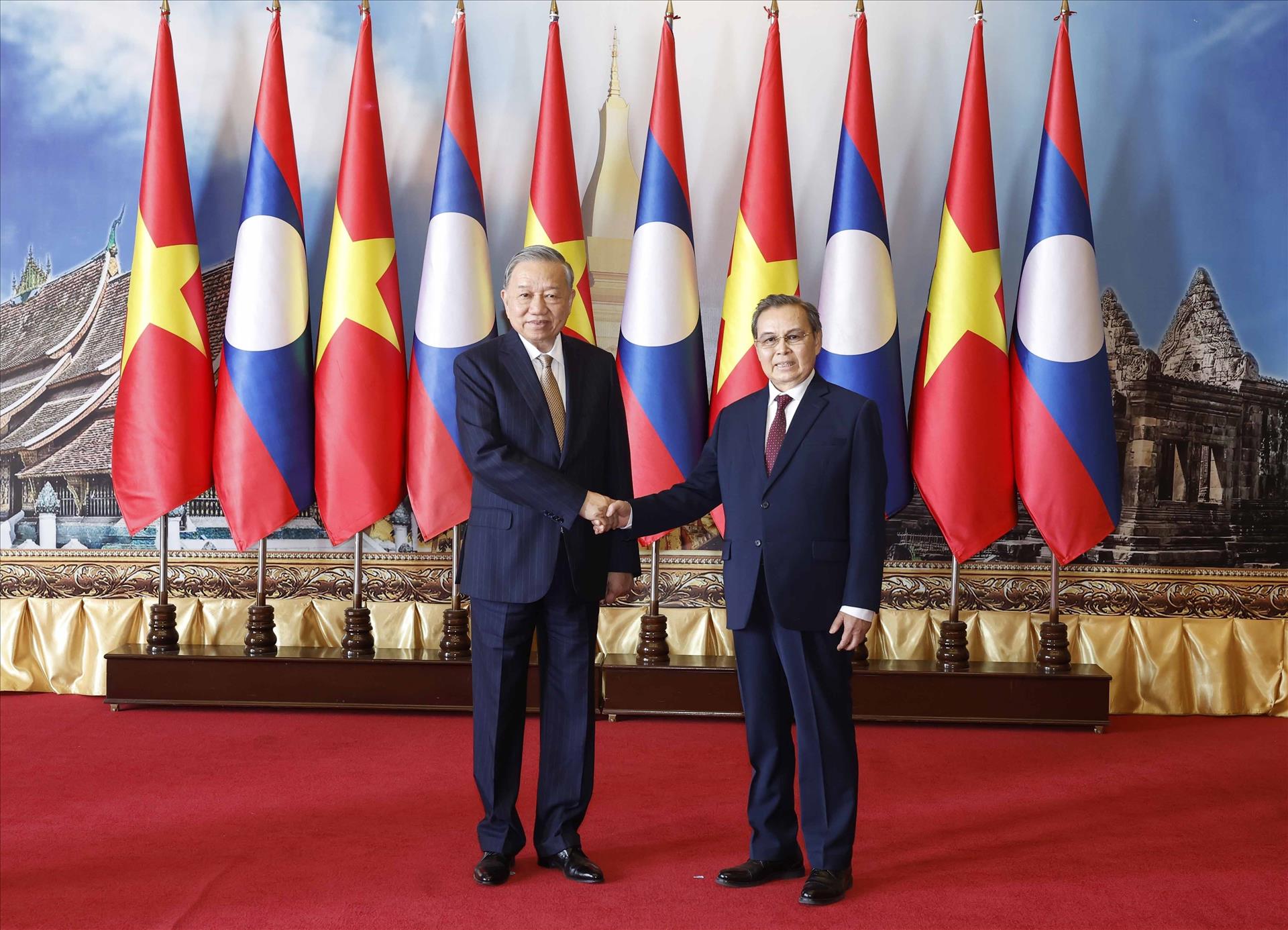 Le SG To Lam rencontre le président de lAN du Laos Saysomphone Phomvihane