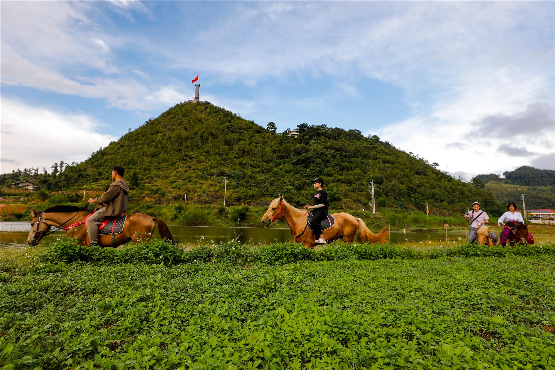 Vó ngựa vùng cao