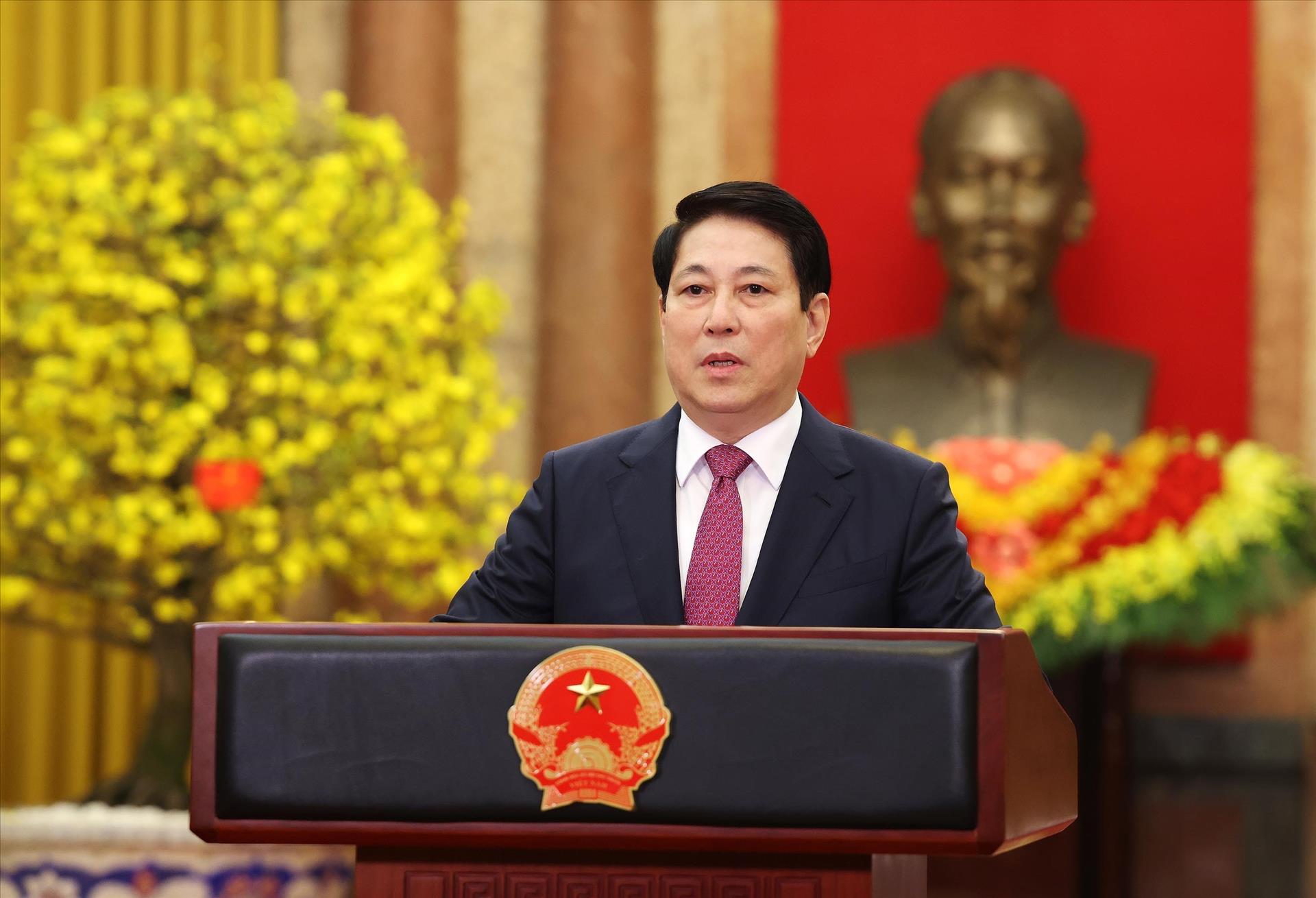 State President Luong Cuong conveys Tet greetings on New Years Eve