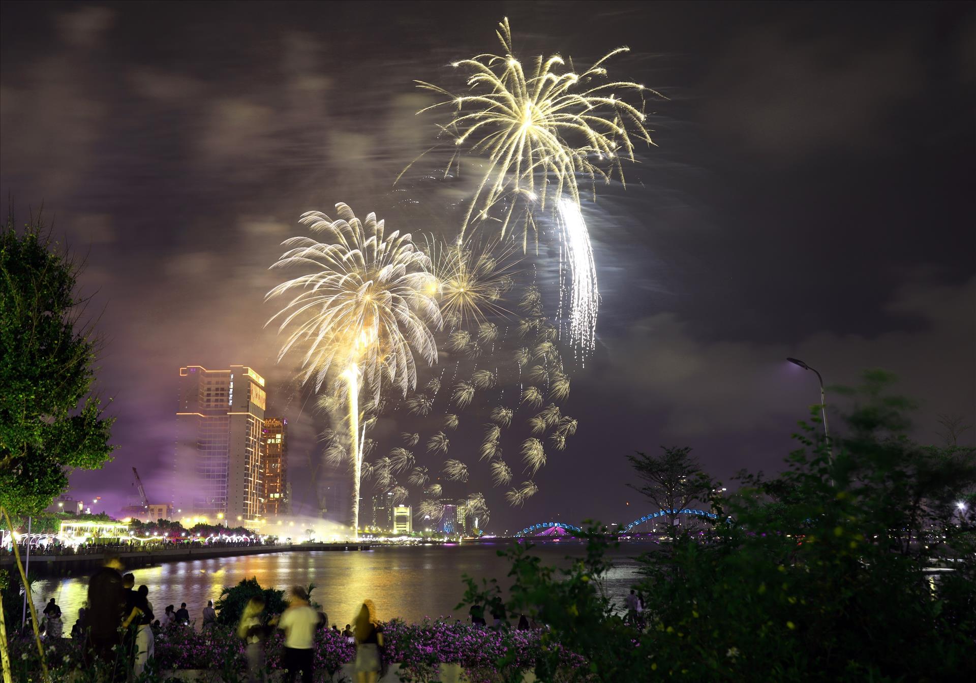 2026年岘港国际烟花节热力十足