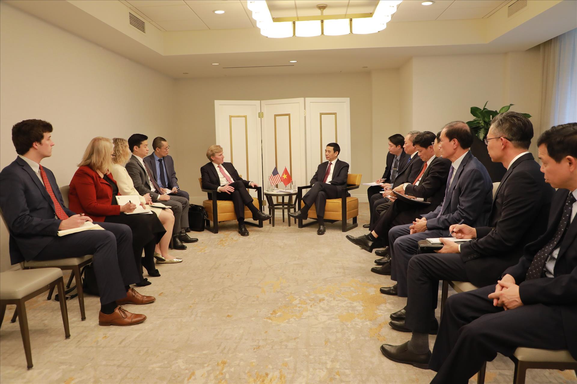 Đại tướng Phan Văn Giang tiếp Thứ trưởng thứ nhất Bộ Chiến tranh Hoa Kỳ