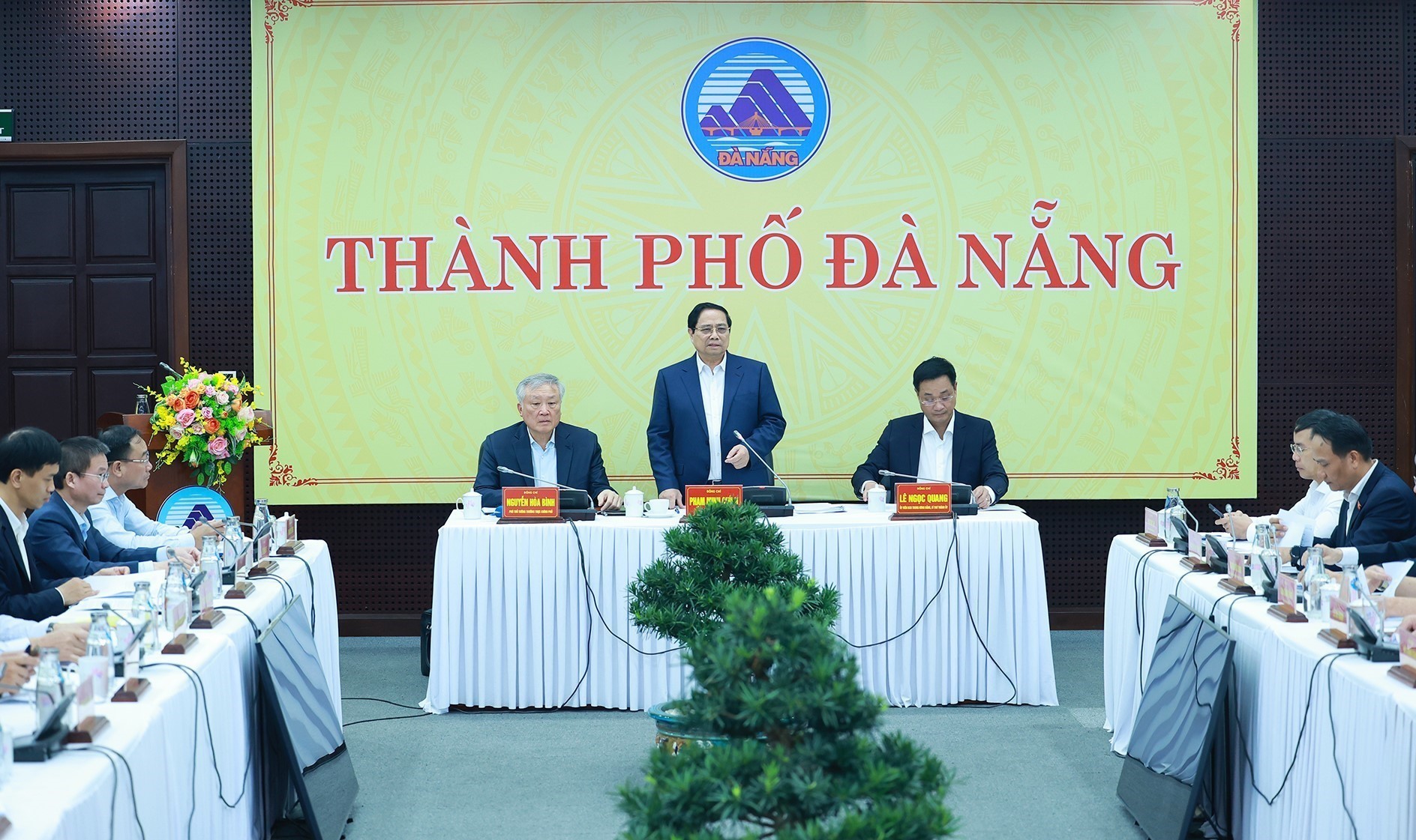 Premier de Vietnam insta a Da Nang a alcanzar crecimiento de dos dígitos