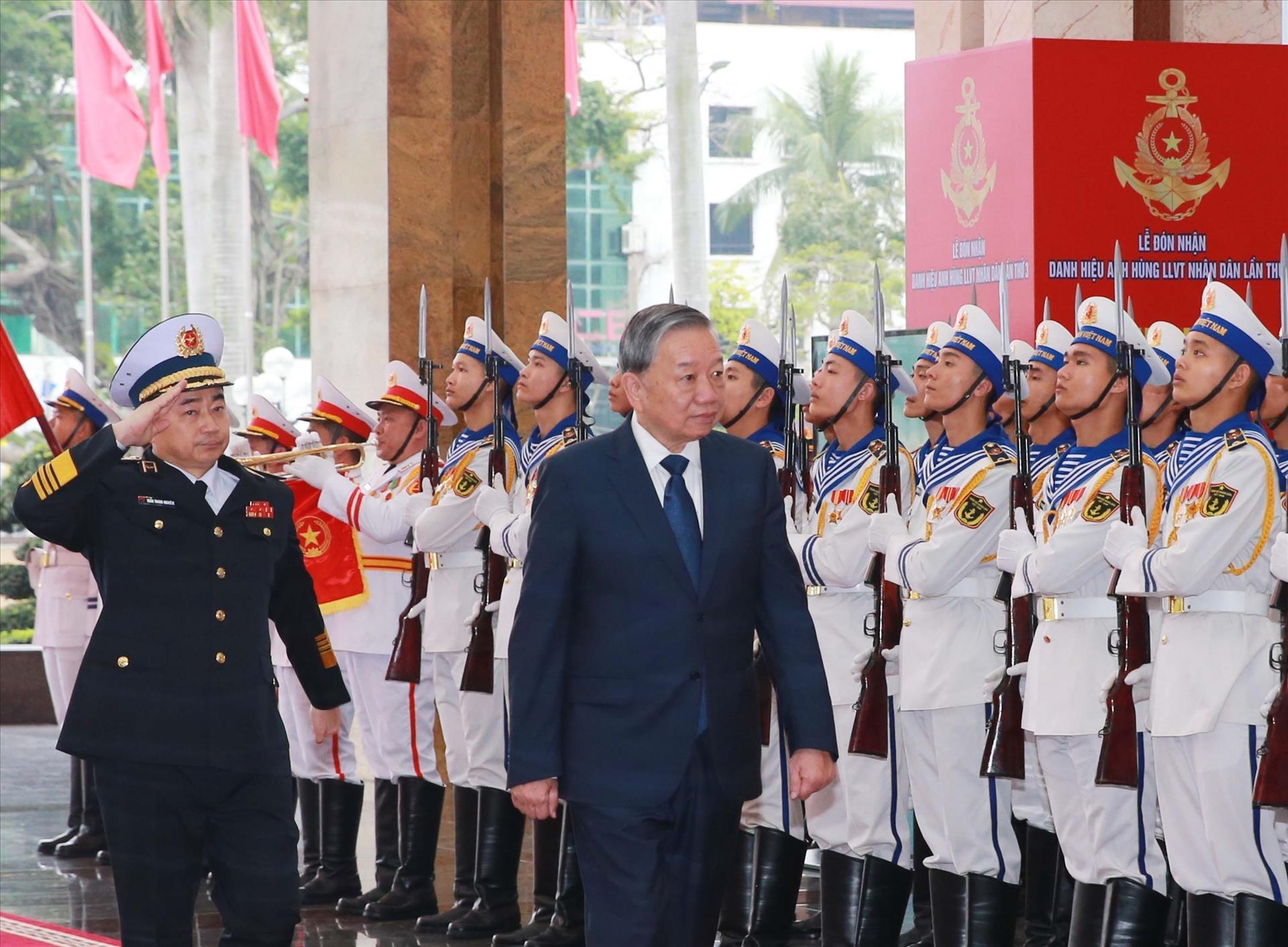Генеральный секретарь ЦК КПВ То Лам: Формировать всенародную оборонную позицию и позицию народных сердец на море всё более прочной