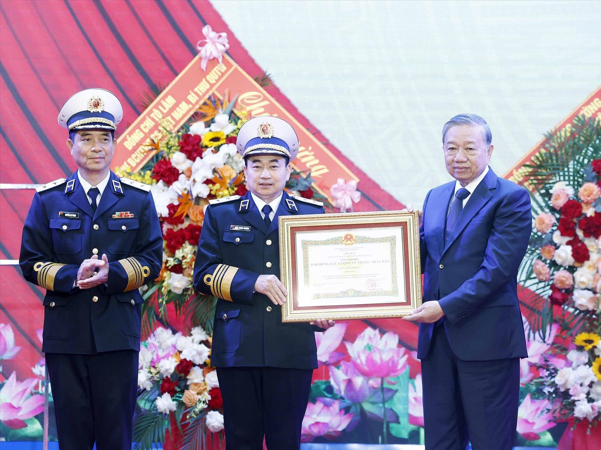 La Marine est appelée à soutenir les pêcheurs et protéger la souveraineté nationale