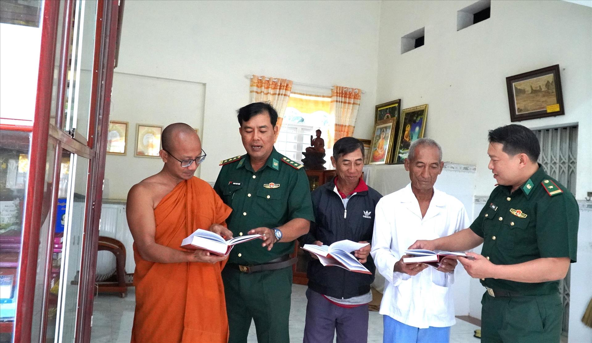 Ngày Biên phòng toàn dân 3/3: Xây dựng thế trận lòng dân ở biên giới Tây Nam