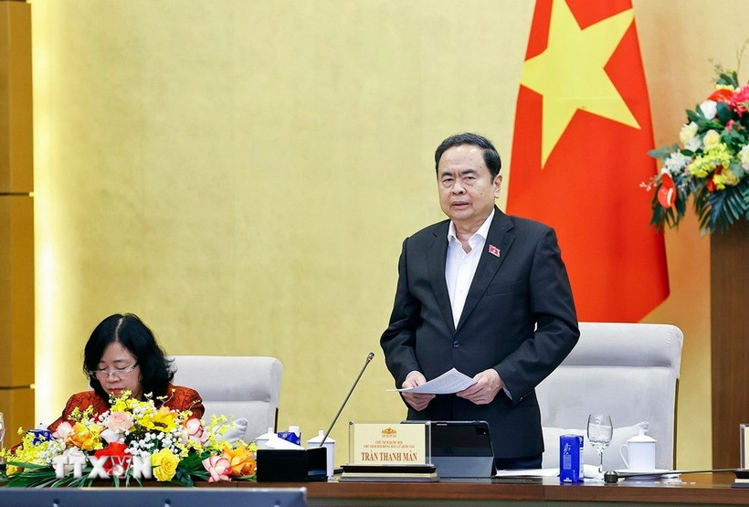 健全越南国会数字化转型指导委员会成员