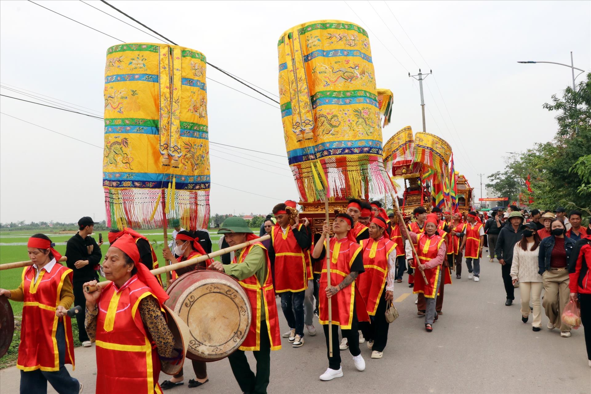 Tri ân công đức tiền nhân có công chống giặc ngoại xâm
