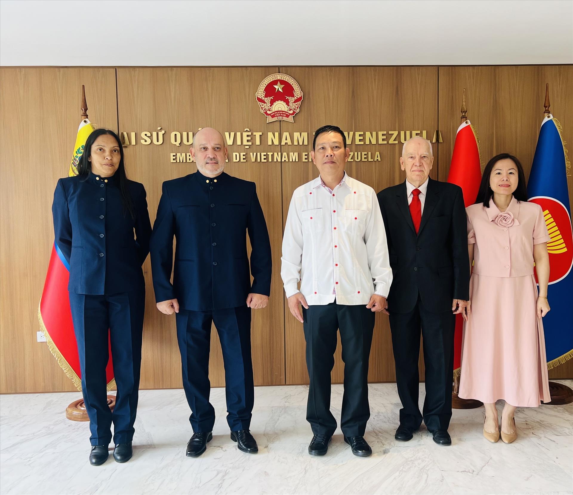 Bầu cử Quốc hội và HĐND: Bạn bè Venezuela tin tưởng Việt Nam tiếp nối thành công trong nhiệm kỳ Quốc hội mới