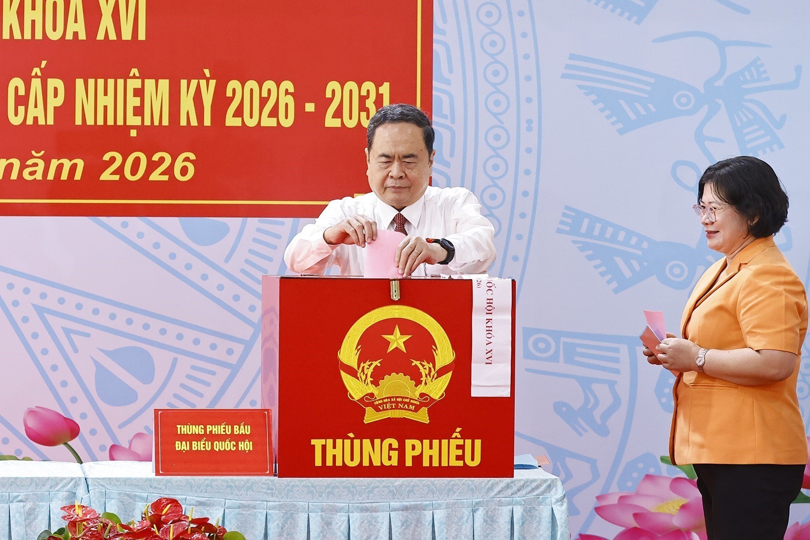 Chủ tịch Quốc hội bỏ phiếu bầu cử tại Thành phố Hồ Chí Minh