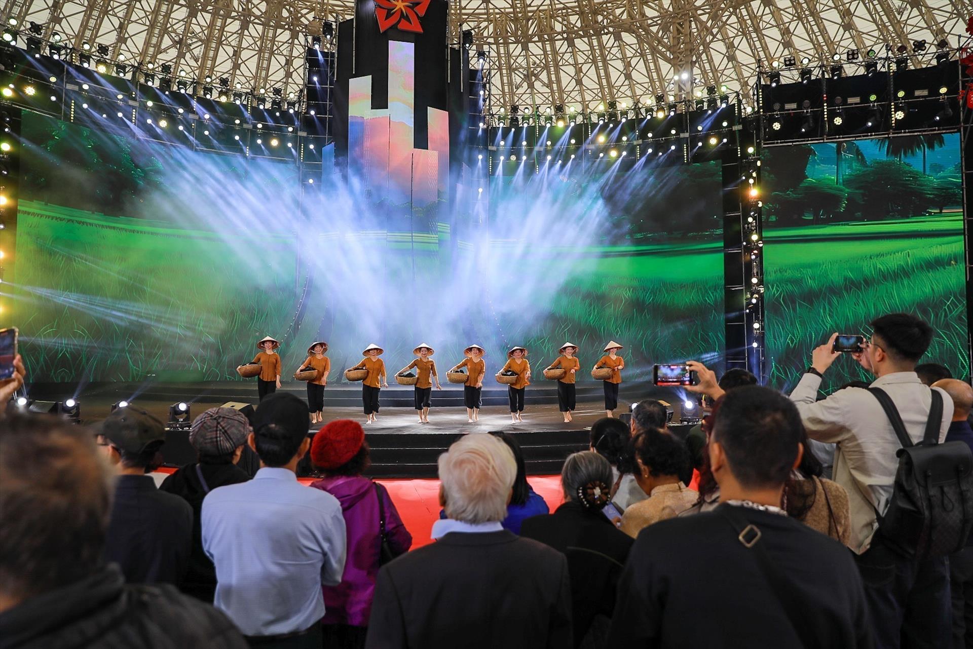 Nghị quyết 80-NQ/TW về phát triển văn hoá Việt Nam - Những điểm mới và nổi bật