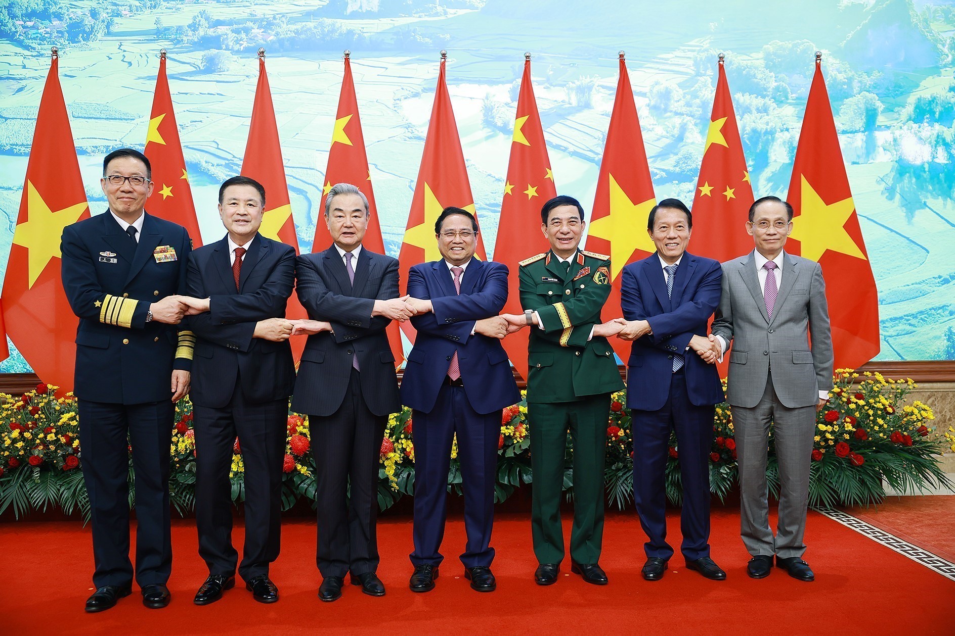 Thủ tướng Phạm Minh Chính tiếp các Bộ trưởng Ngoại giao, Quốc phòng và Công an Trung Quốc