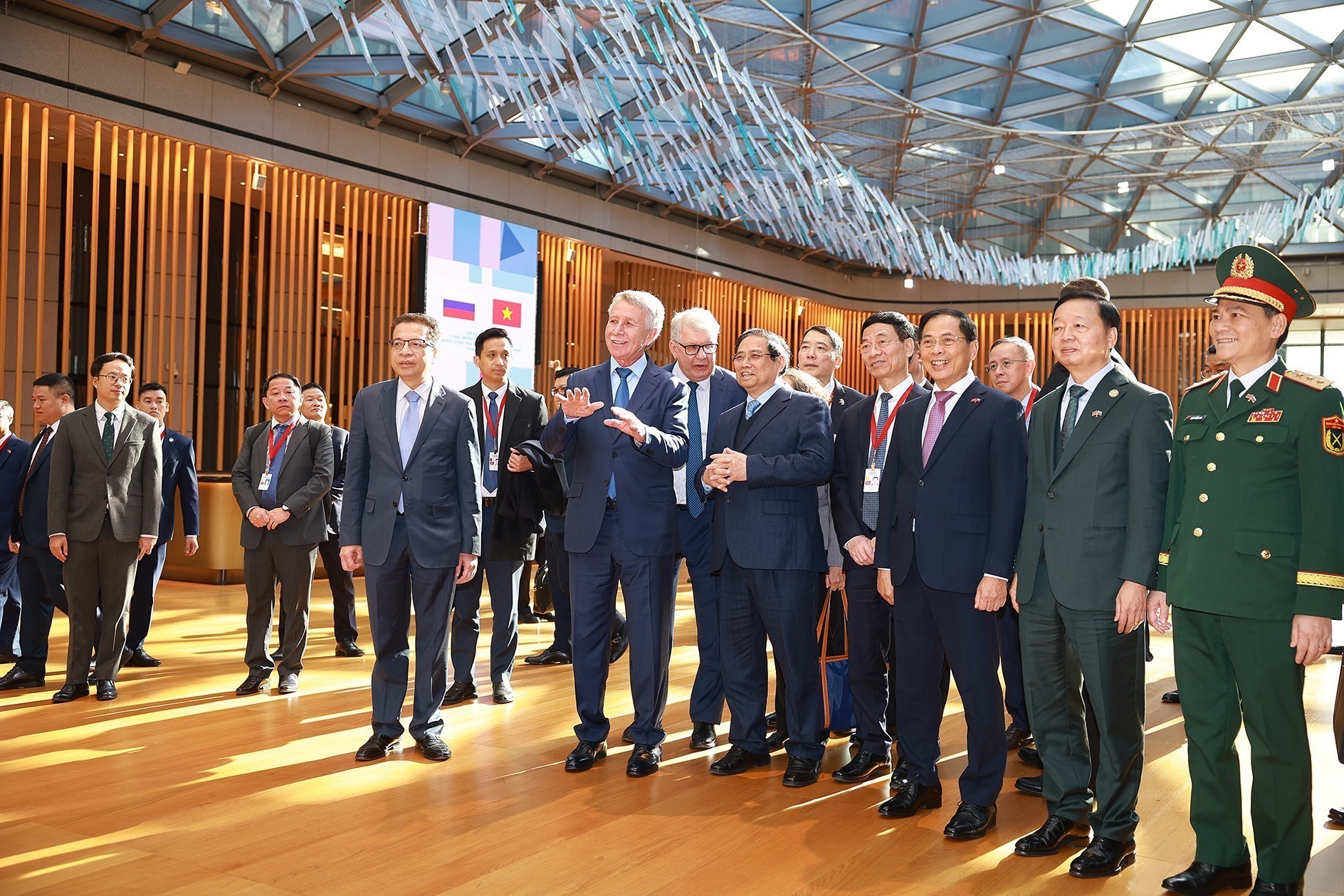 Primer ministro vietnamita impulsa proyectos de GNL con Rusia