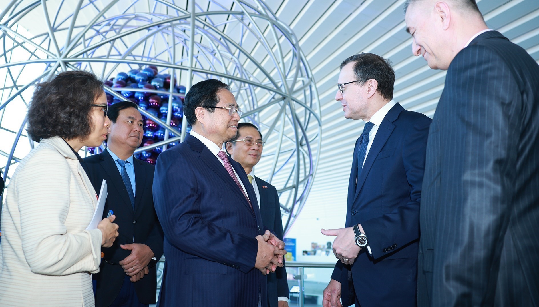 范明政总理访俄期间考察核能与地铁发展