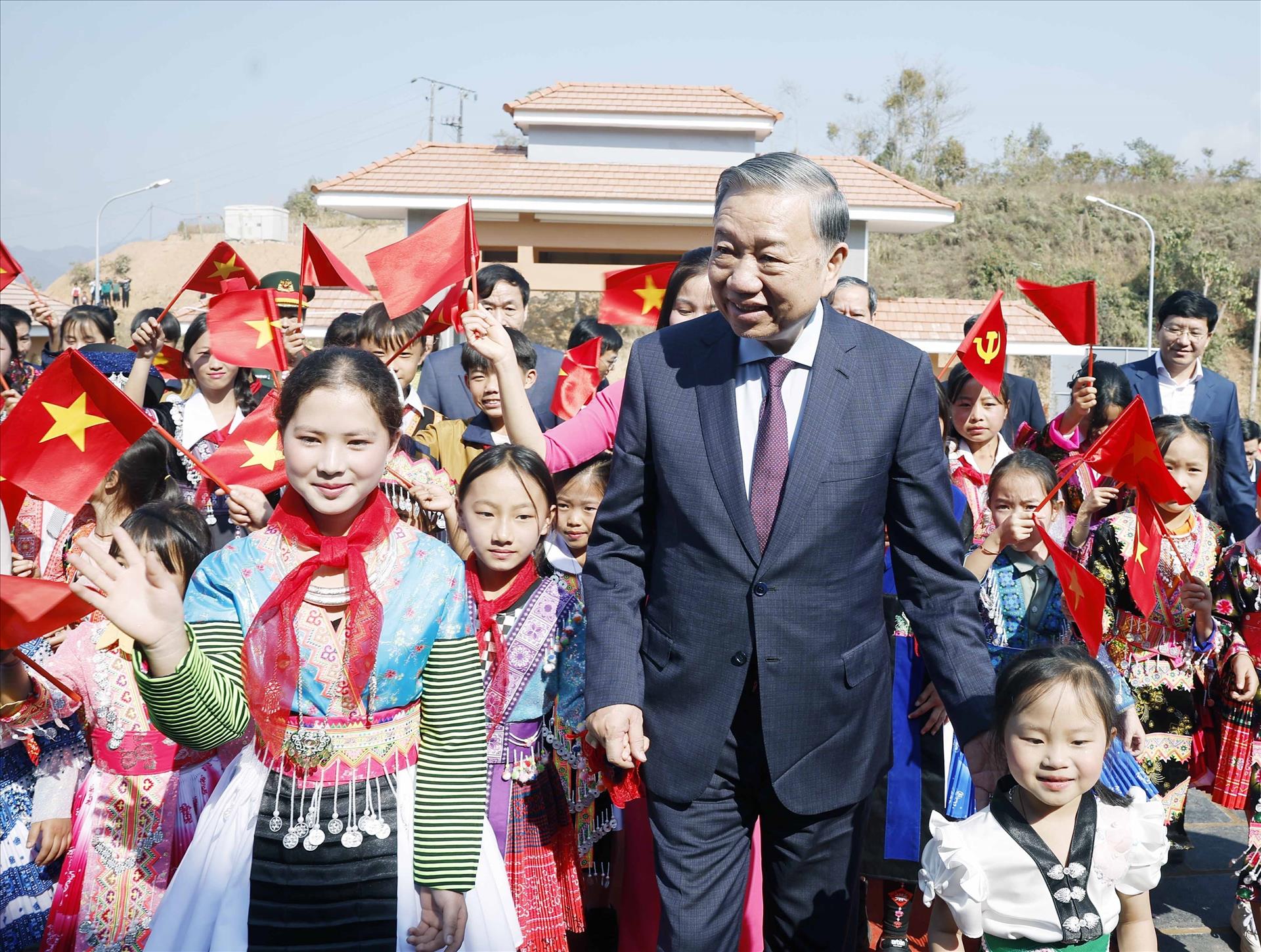 Nghị quyết 71-NQ/TW: Khơi dậy khát vọng, kiến tạo tương lai giáo dục Việt Nam