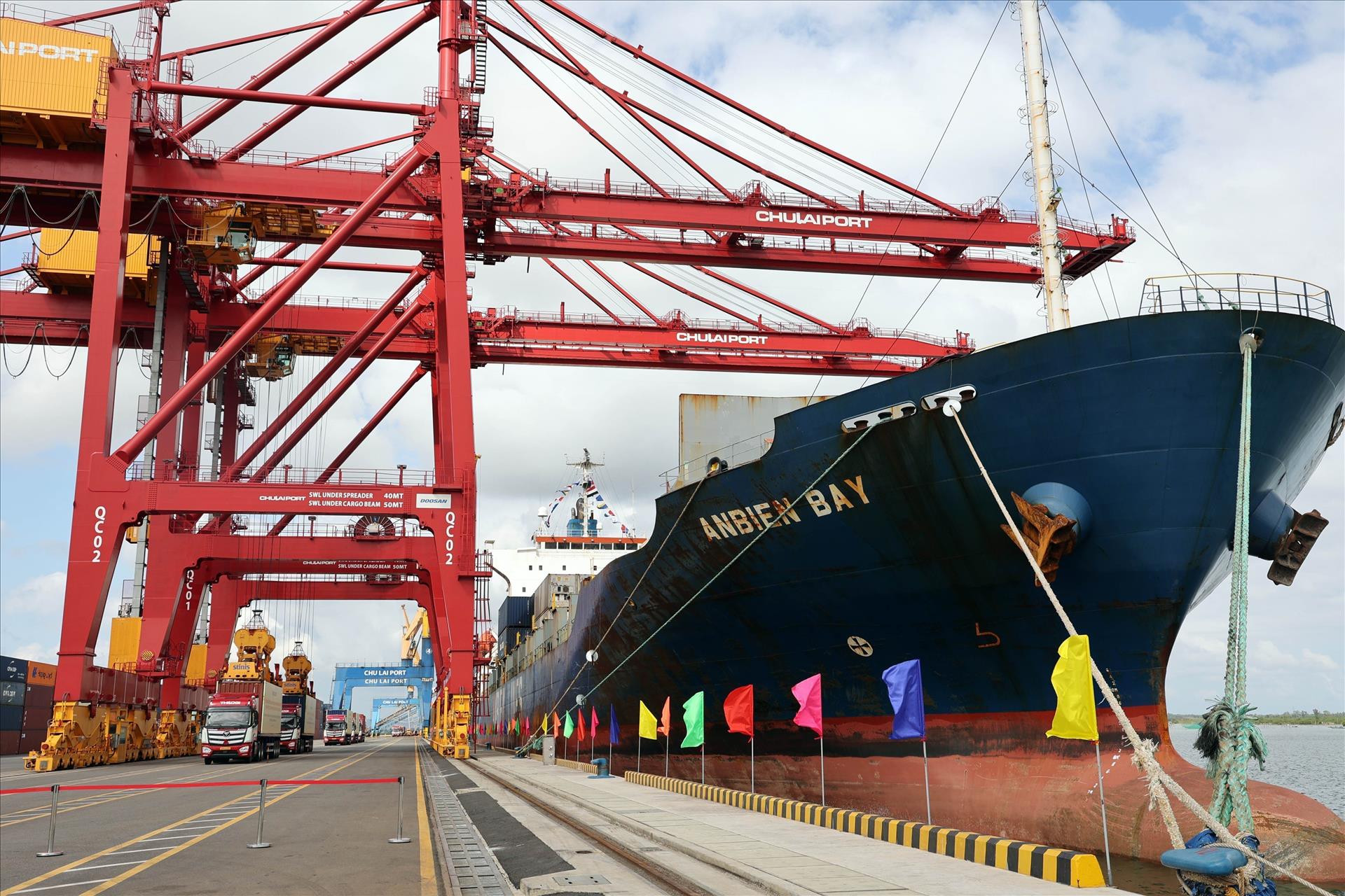 Crecimiento de dos dígitos: oportunidad y reto para Vietnam