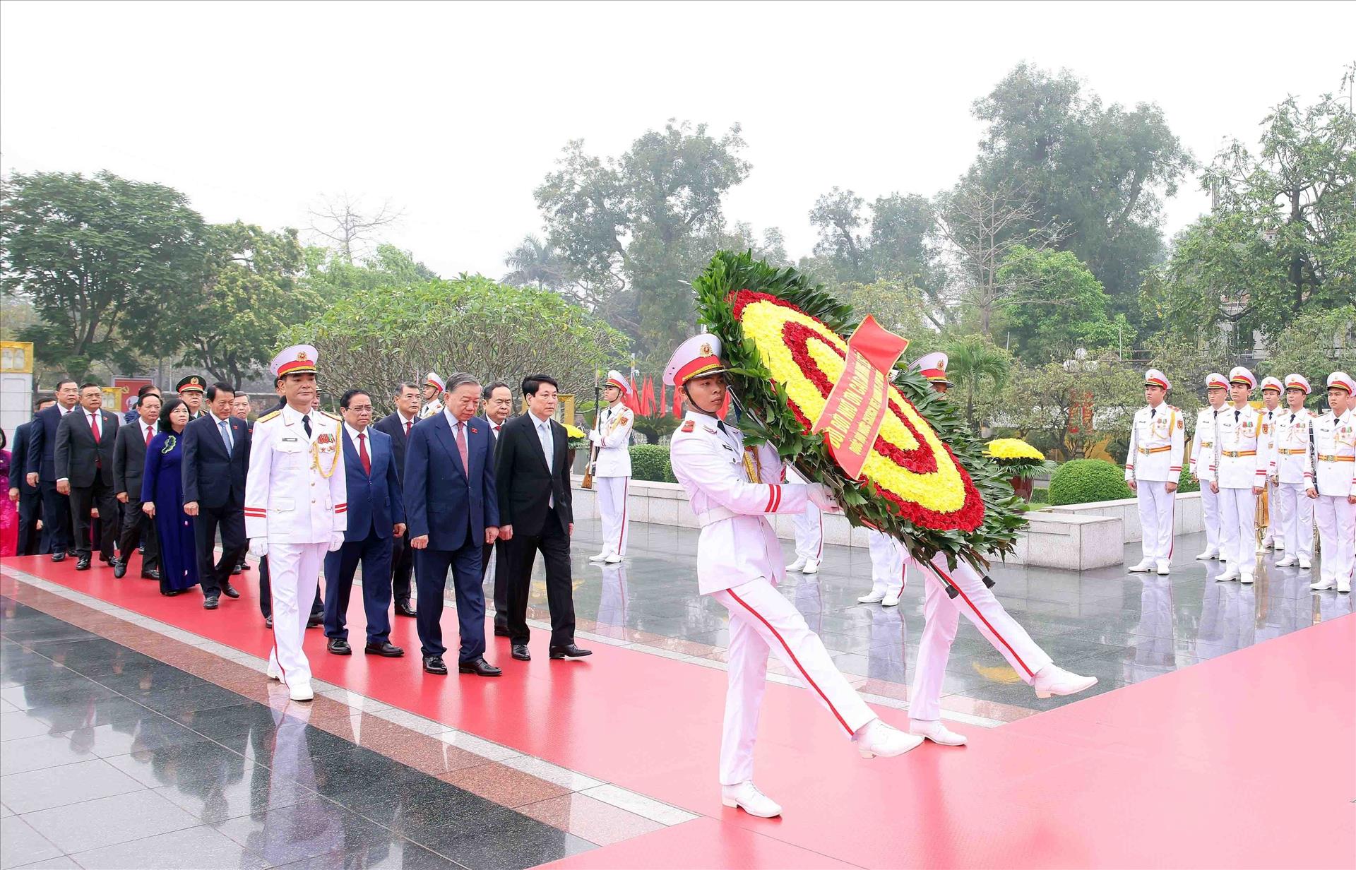 Nhiều nội dung quan trọng trong ngày làm việc đầu tiên Kỳ họp thứ Nhất, Quốc hội khóa XVI