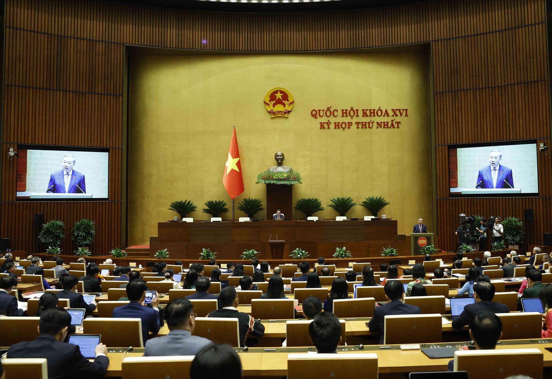 Kỳ họp thứ nhất, Quốc hội khóa XVI: Đặt nền móng cho sự phát triển của đất nước