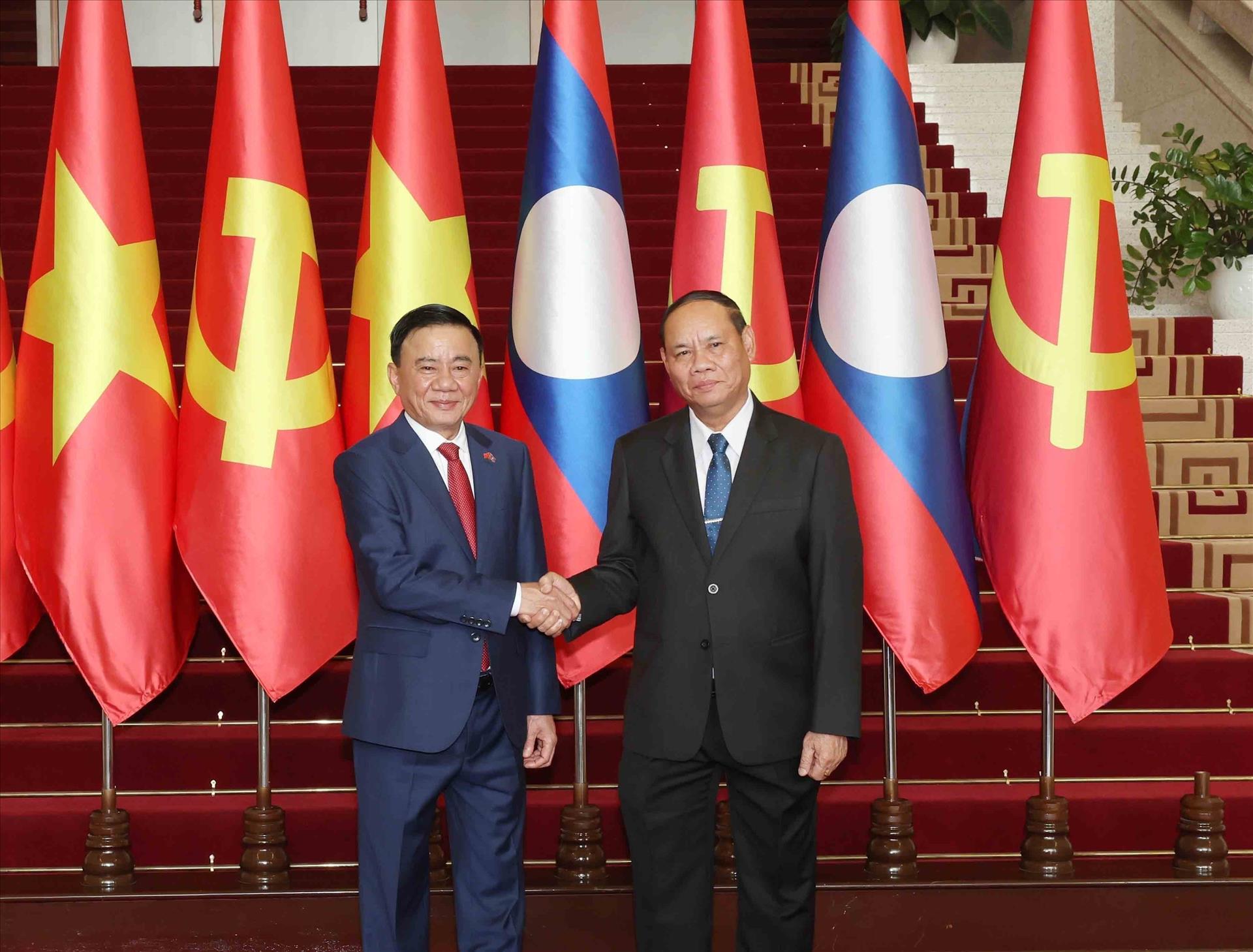 Official welcome ceremony held for senior Vietnamese Party official in Vientiane