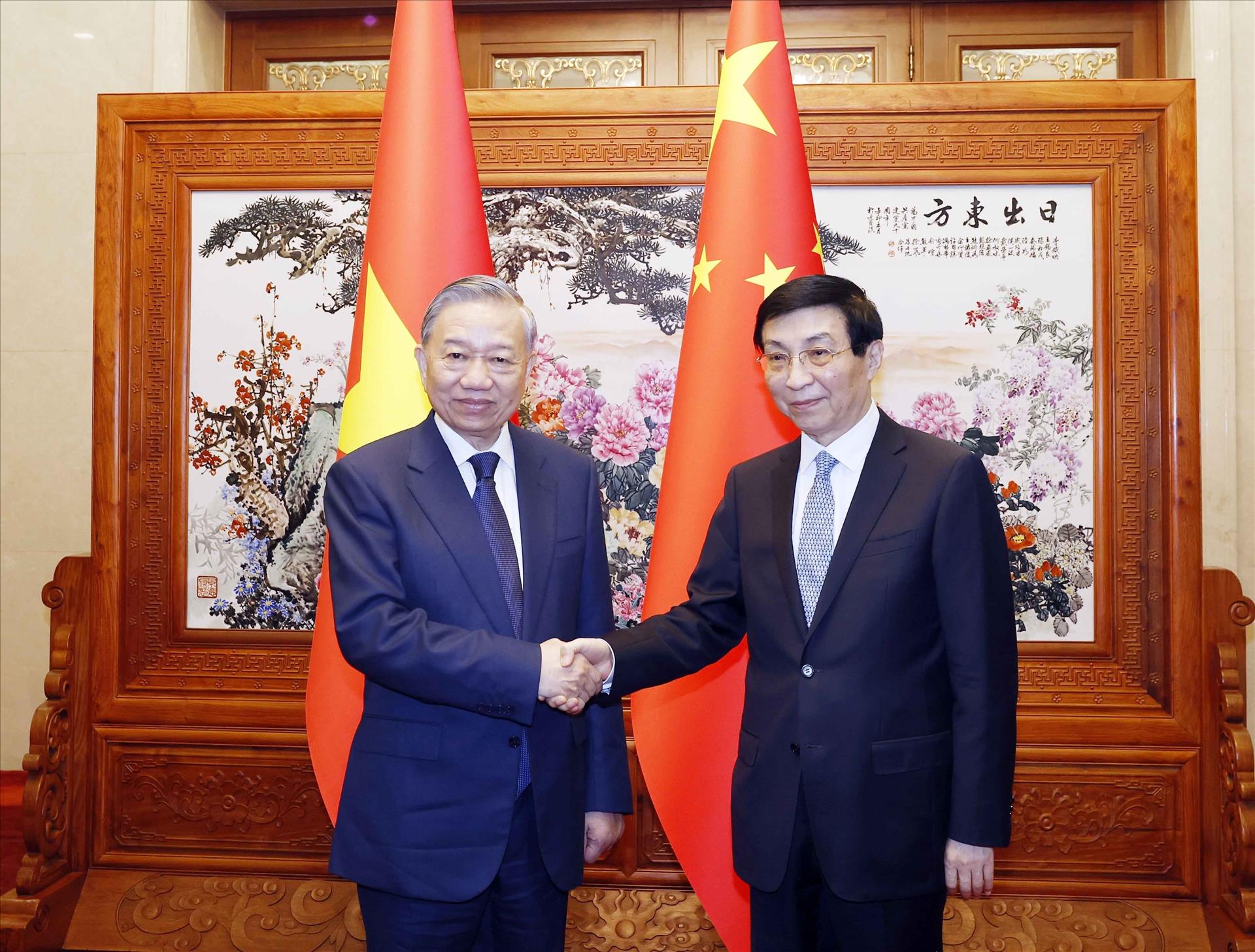 Tổng Bí thư, Chủ tịch nước Tô Lâm hội kiến Chủ tịch Chính hiệp toàn quốc Trung Quốc Vương Hộ Ninh