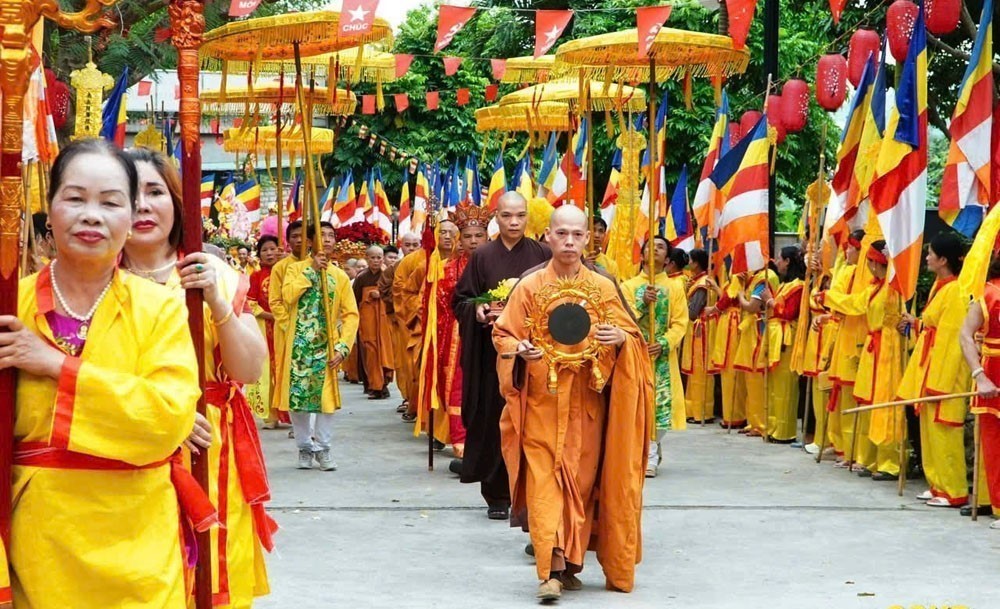Khai hội truyền thống di sản thế giới chùa Nhẫm Dương