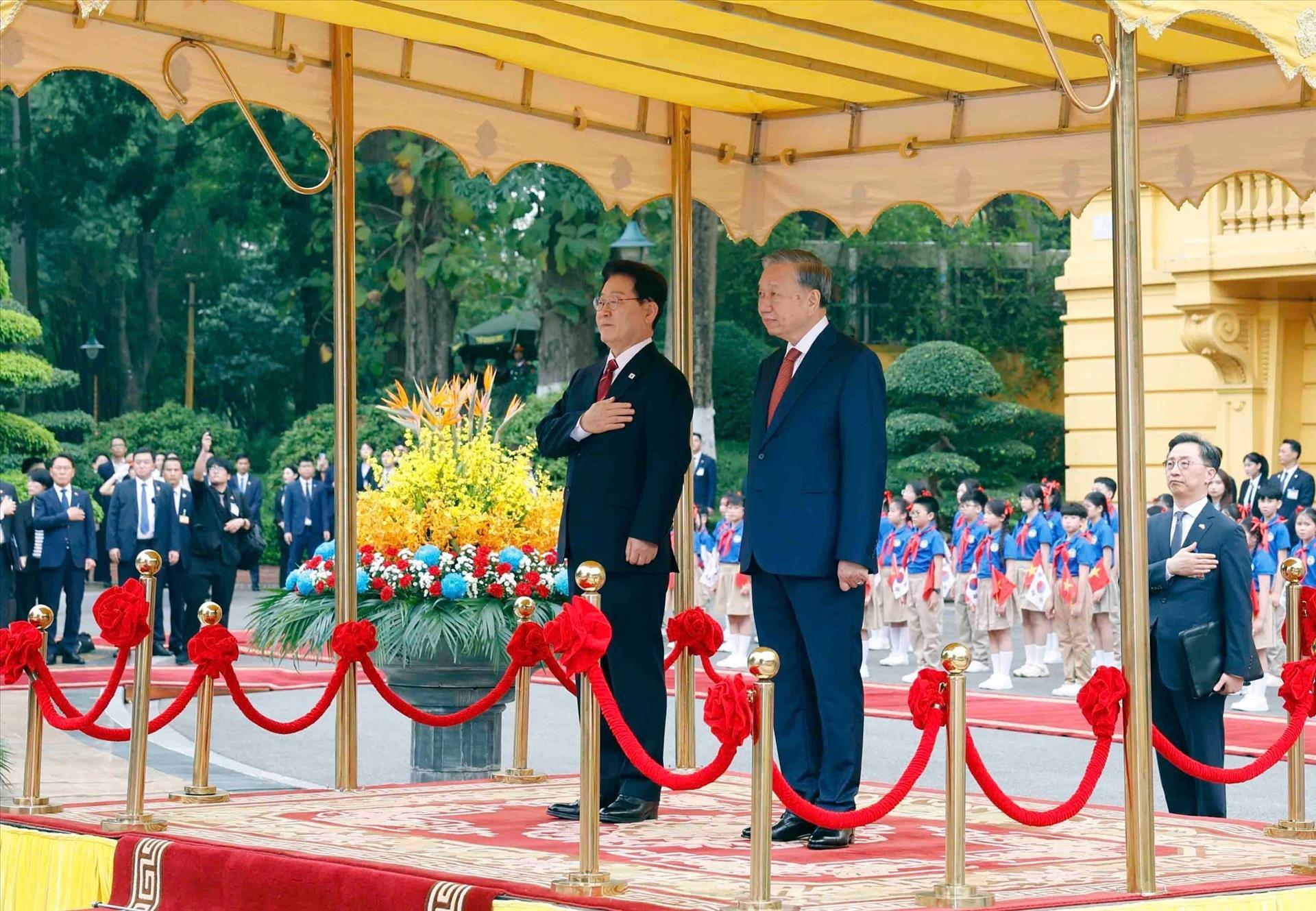 Tổng Bí thư, Chủ tịch nước Tô Lâm chủ trì Lễ đón chính thức Tổng thống Hàn Quốc