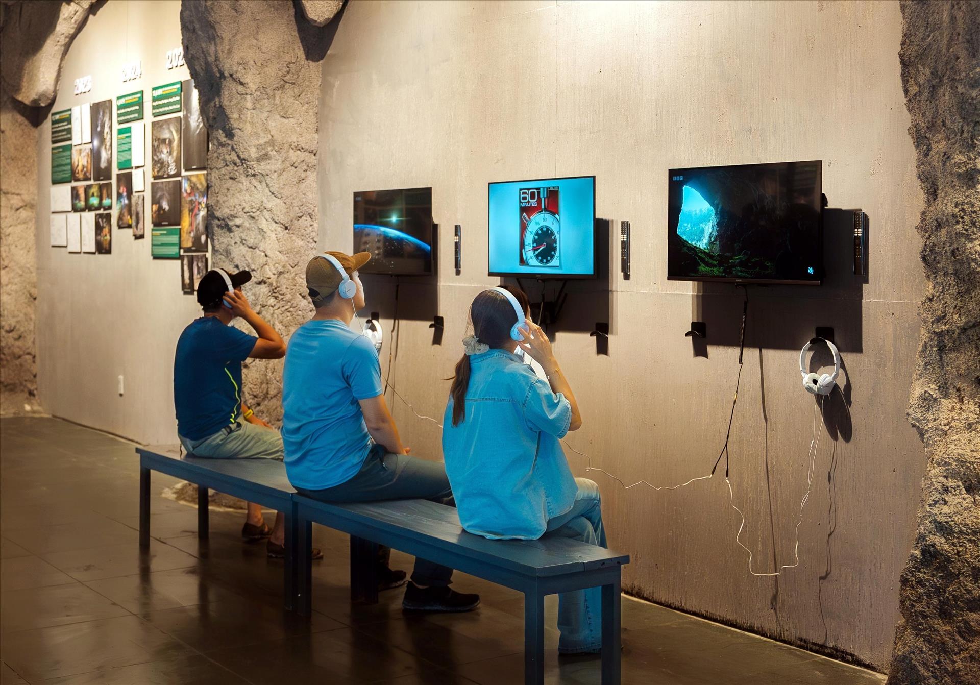 Thám hiểm hang động tự nhiên Sơn Đoòng lớn nhất thế giới bằng công nghệ thực tế ảo