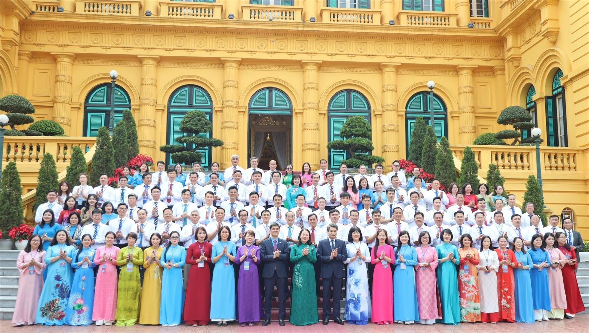 Phó Chủ tịch nước Võ Thị Ánh Xuân gặp mặt các chủ tịch công đoàn tiêu biểu trong công tác đối thoại và thương lượng tập thể