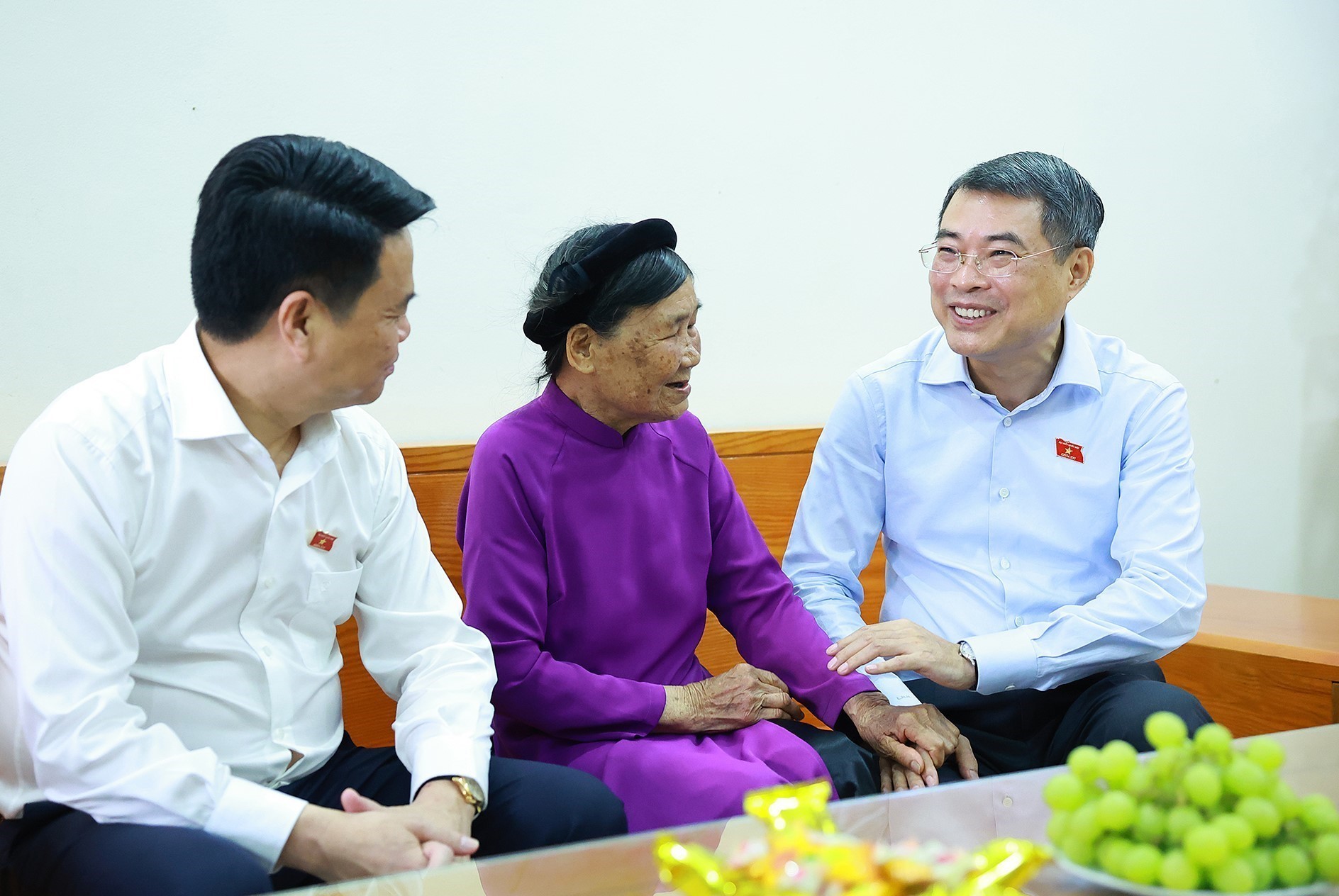 Thủ tướng Lê Minh Hưng tri ân người có công tại Hải Phòng