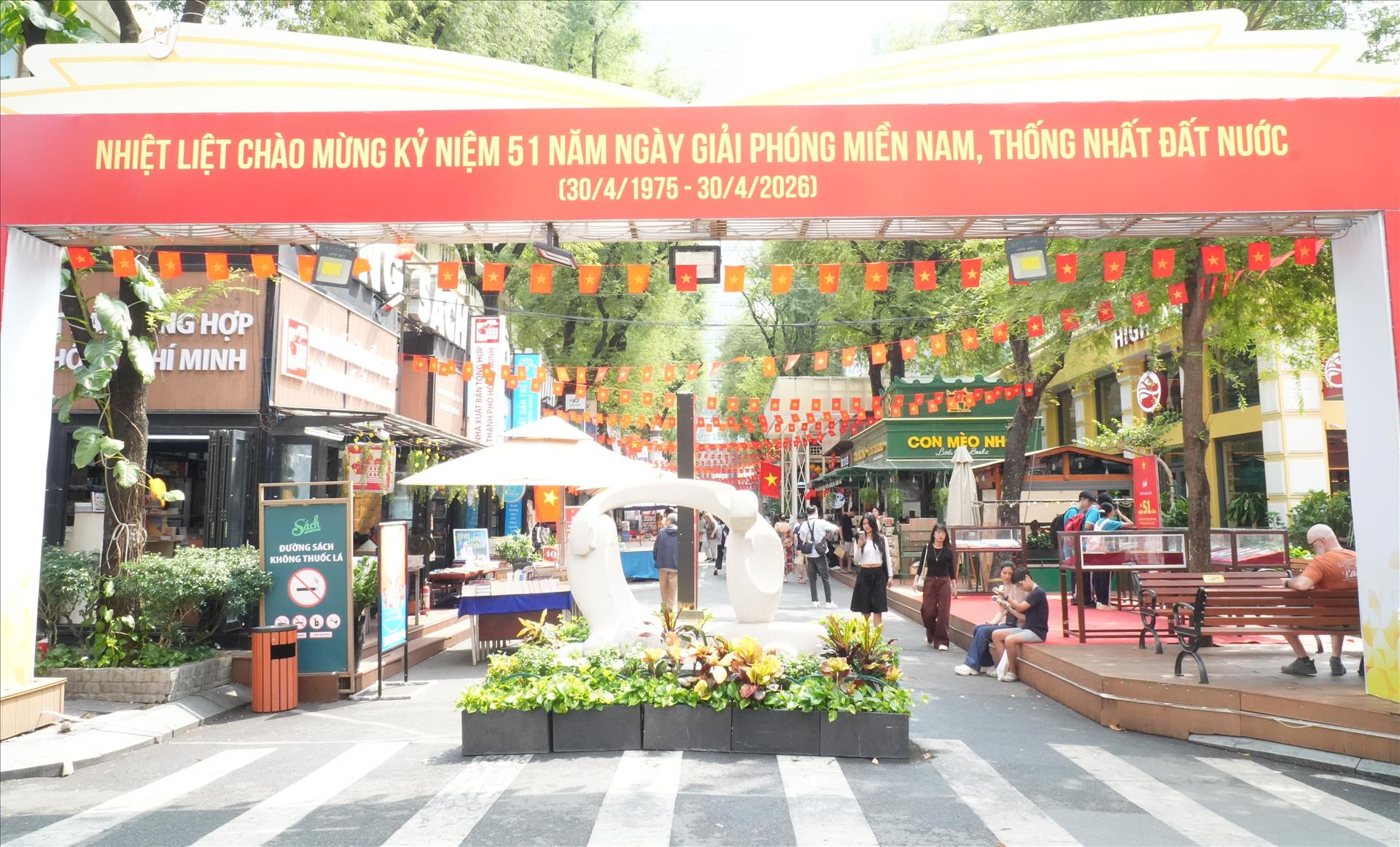 Ký ức Đại thắng mùa Xuân năm 1975 sống động qua từng trang sách