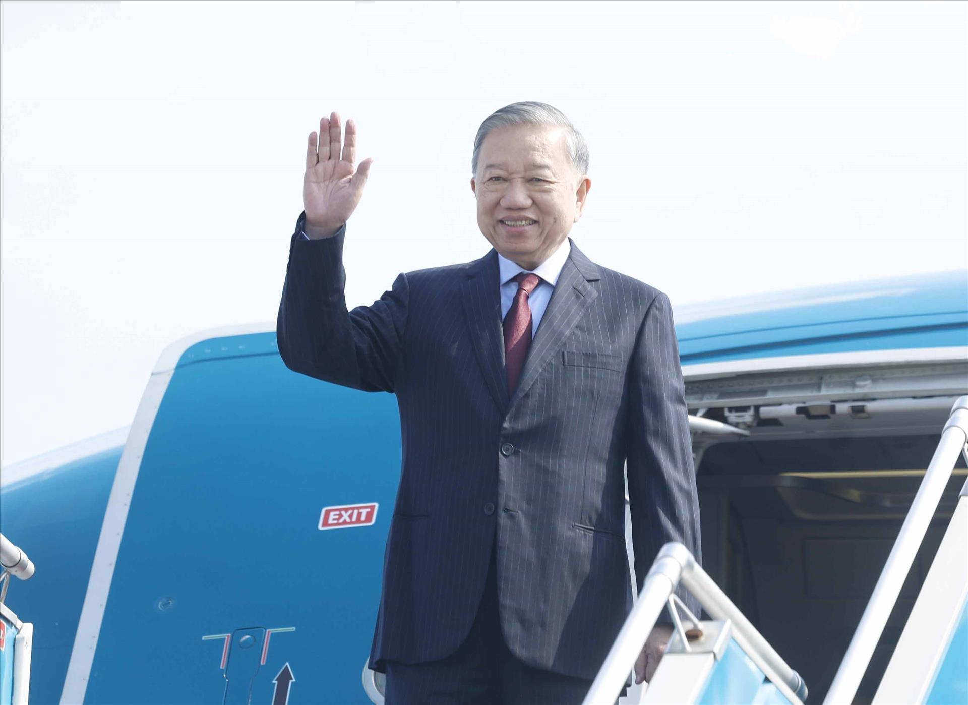 Le SG du Parti et président Tô Lâm part pour une visite dÉtat en Inde