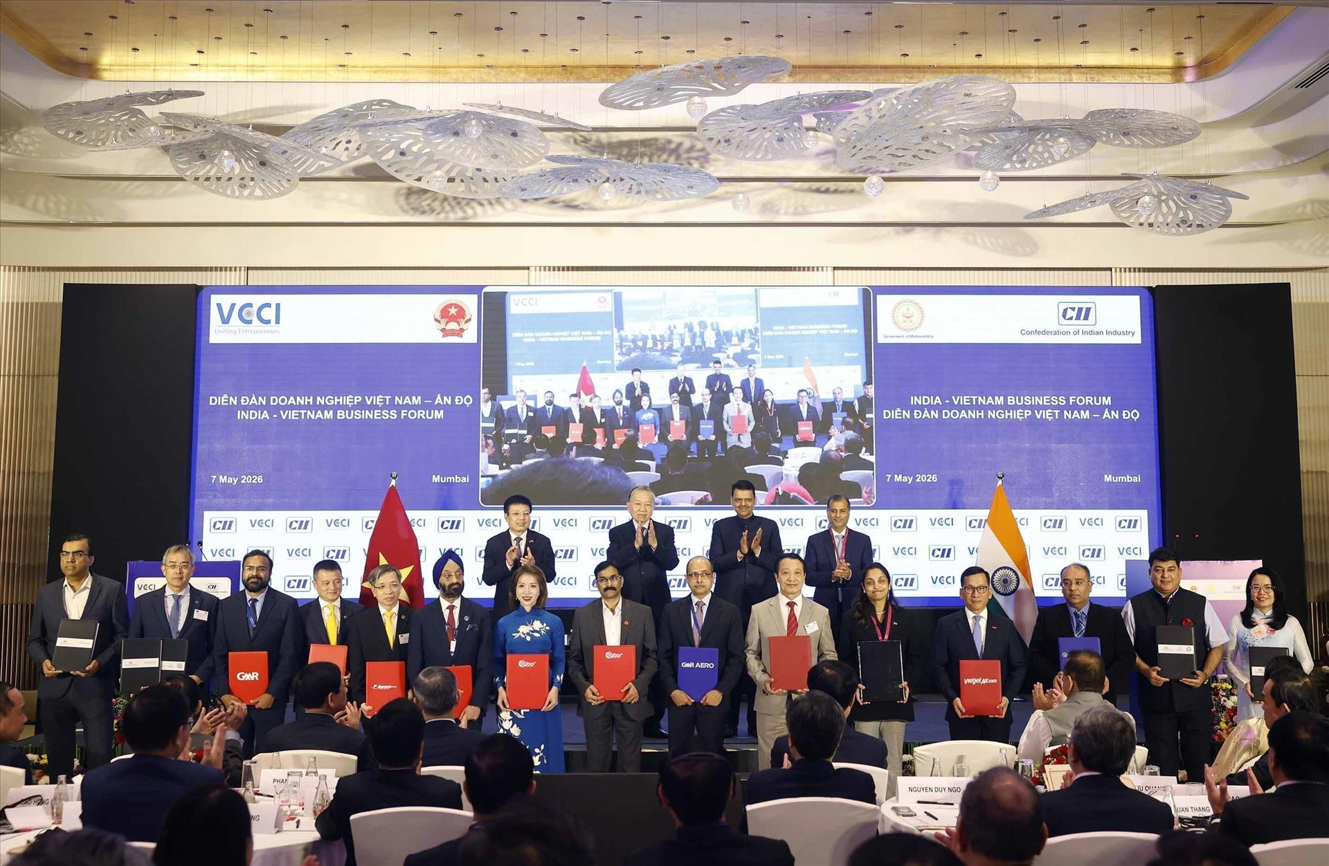 Tổng Bí thư, Chủ tịch nước Tô Lâm chứng kiến Lễ trao các thỏa thuận hợp tác giữa Việt Nam - Ấn Độ