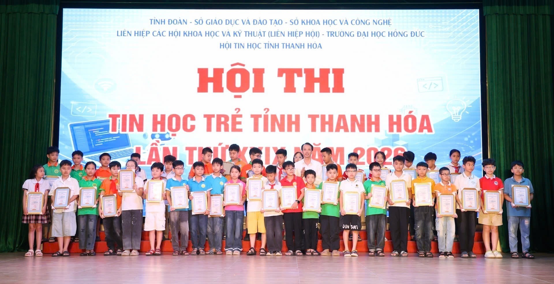 Tạo sân chơi trí tuệ, bổ ích cho thanh thiếu nhi yêu thích công nghệ