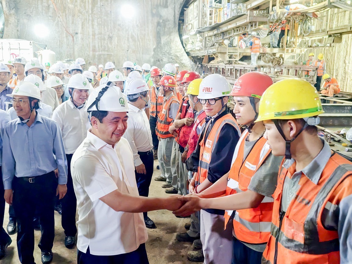 Bí thư Thành ủy Hà Nội kiểm tra vận hành Metro Nhổn - Ga Hà Nội