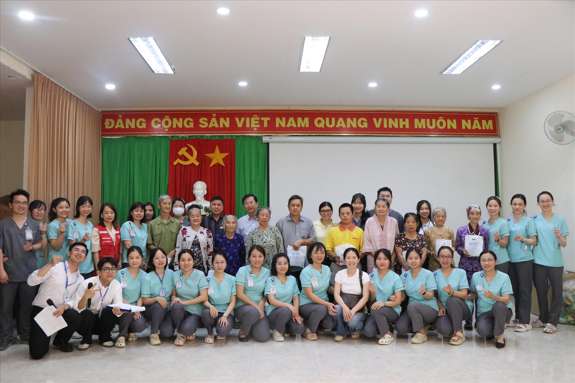 Đồng hành, chăm sóc người yếu thế tại Đắk Lắk