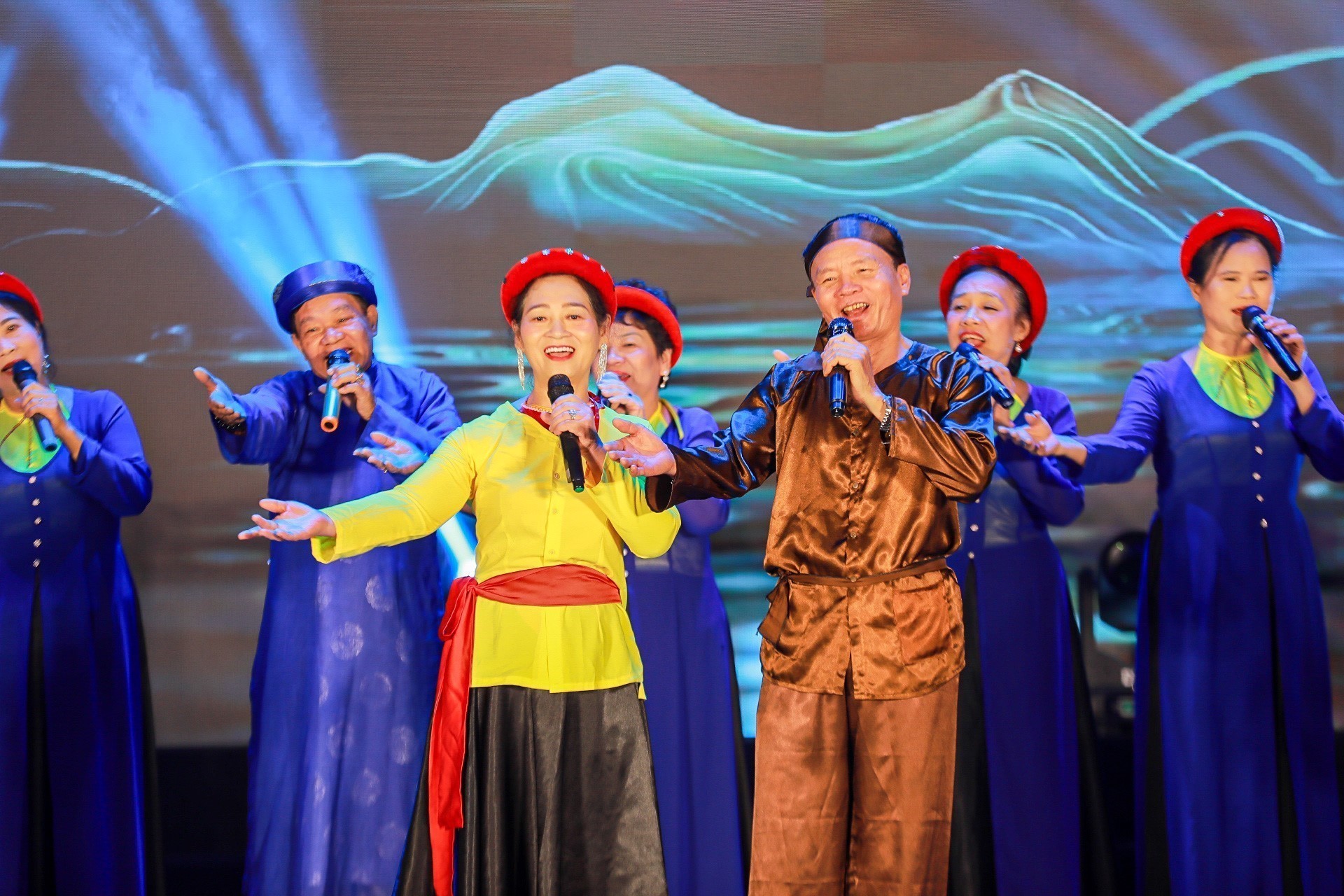 Mạch Lam Giang 2026 lan toả làn điệu dân ca Ví, Giặm tới thế hệ trẻ Hà Nội