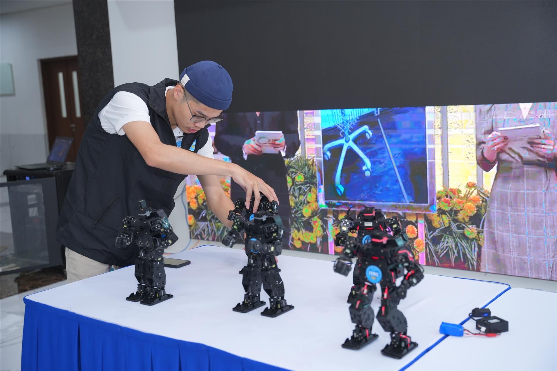 Khai mạc Techmart đầu tiên chuyên ngành sản phẩm ứng dụng trí tuệ nhân tạo (AI)