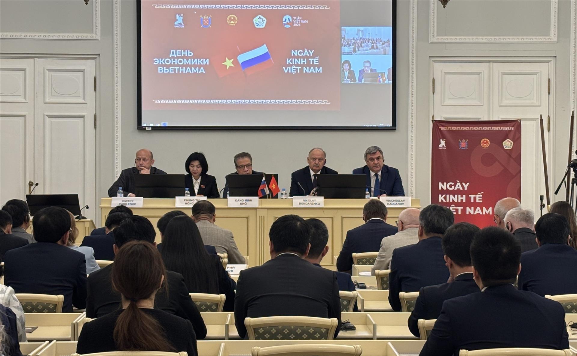 Việt Nam giới thiệu tiềm năng kinh tế và cơ hội đầu tư tại St. Petersburg