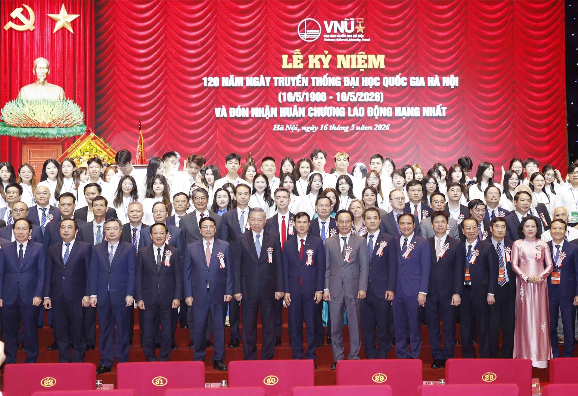 Xây dựng đại học tinh hoa để đào tạo nhân tài phụng sự quốc gia theo tinh thần của Nghị quyết số 71-NQ/TW