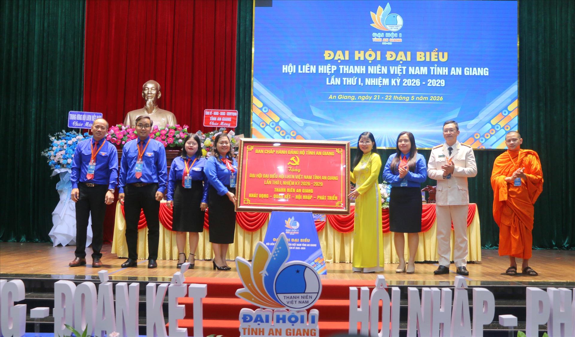 Thanh niên làm chủ tri thức, chủ động hội nhập quốc tế