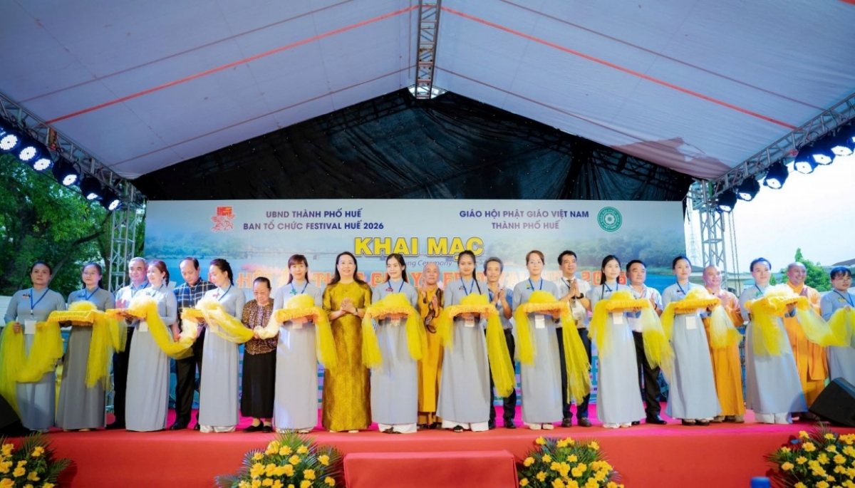 ໄຂ​ງານ​ບຸນ​ອາ​ຫານ​ເຈ Festival ເຫວ້ ປີ 2026