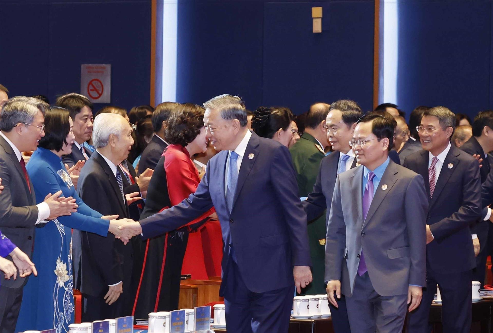 Khai mạc trọng thể Đại hội Công đoàn Việt Nam lần thứ XIV nhiệm kỳ 2026 -2031