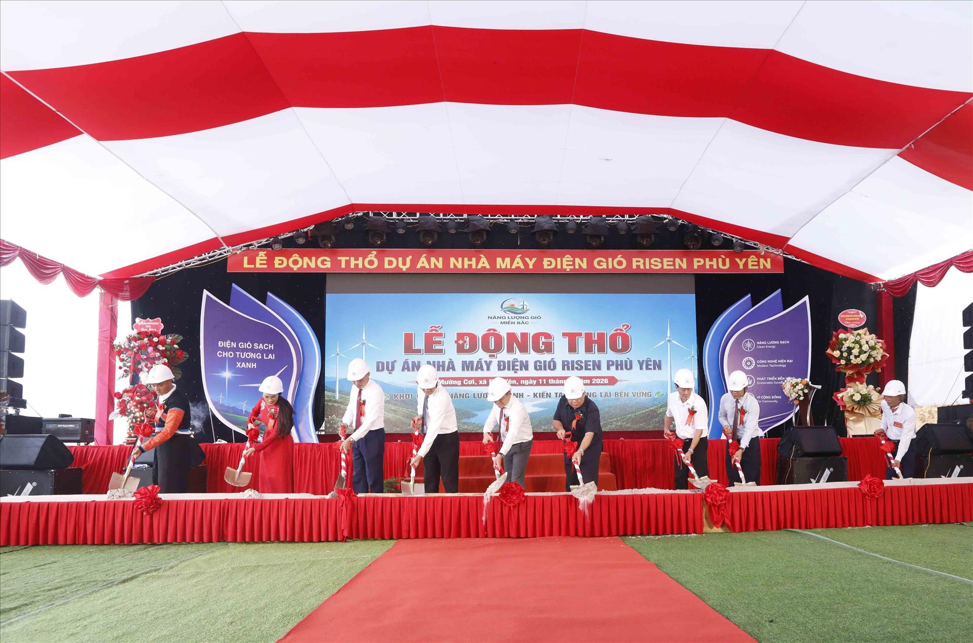 Sơn La động thổ Nhà máy điện gió gần 3.000 tỷ đồng