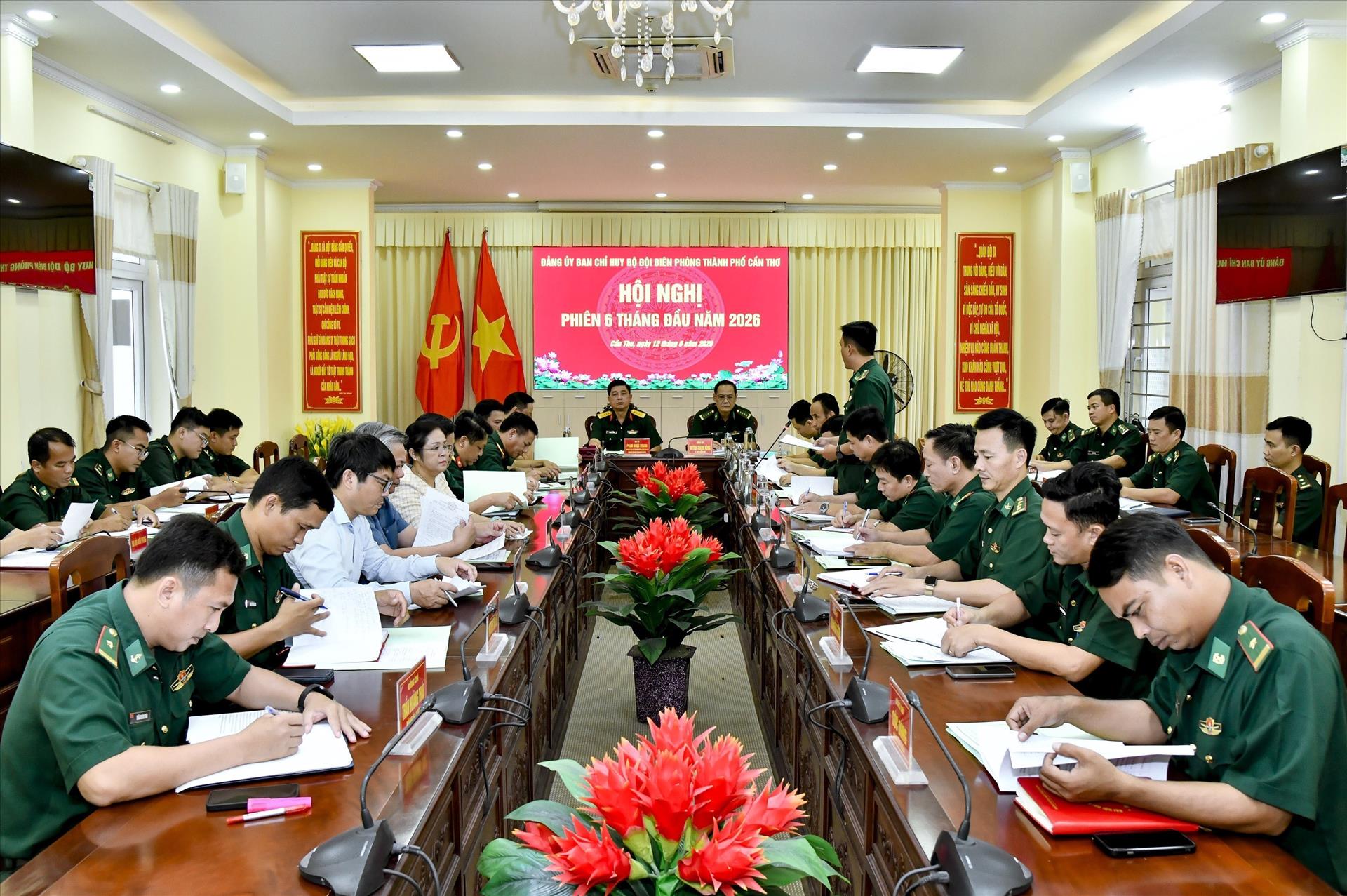 Chủ động dự báo tình hình biên giới biển, quyết liệt chống khai thác IUU