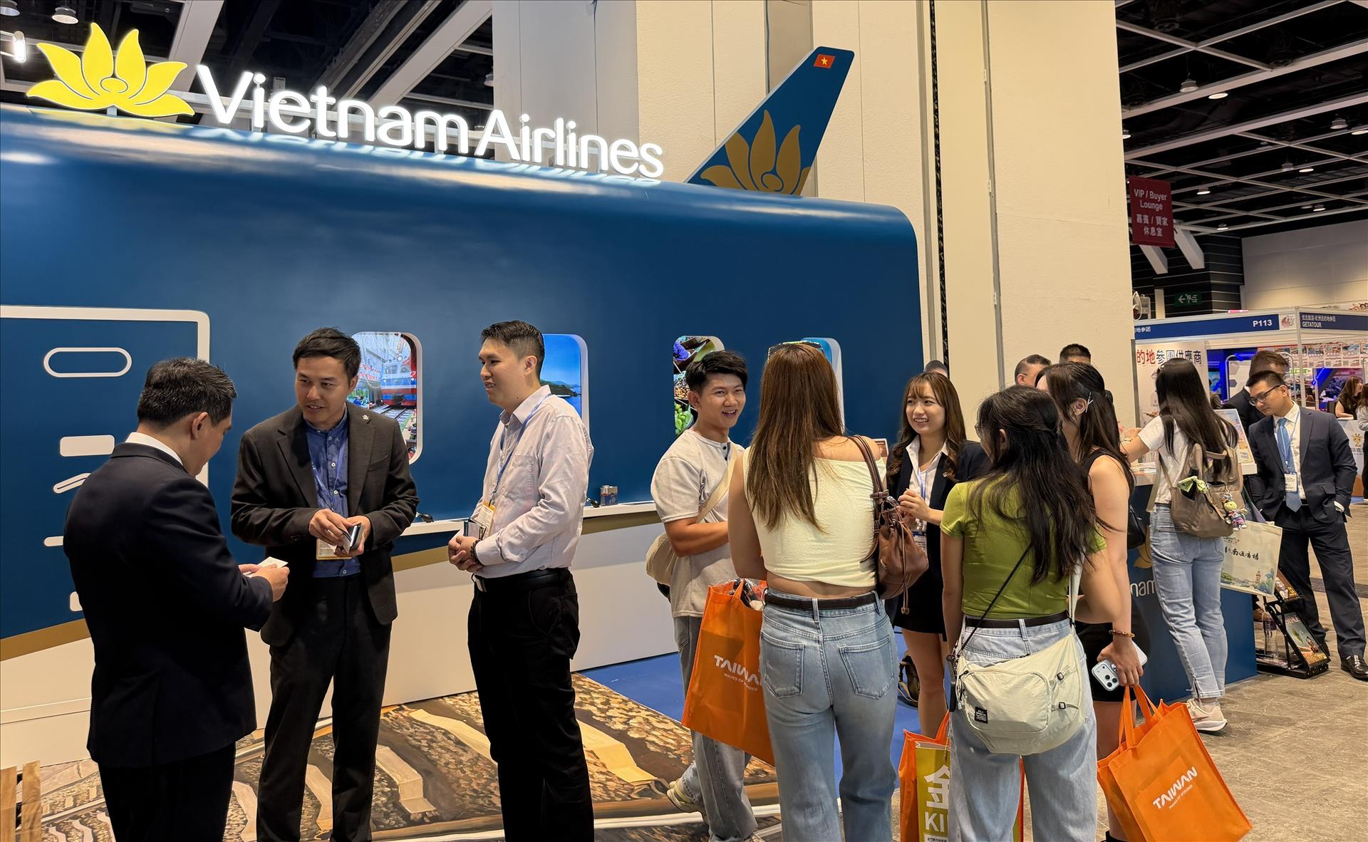 Quảng bá thế mạnh du lịch Việt Nam tại Hong Kong (Trung Quốc)