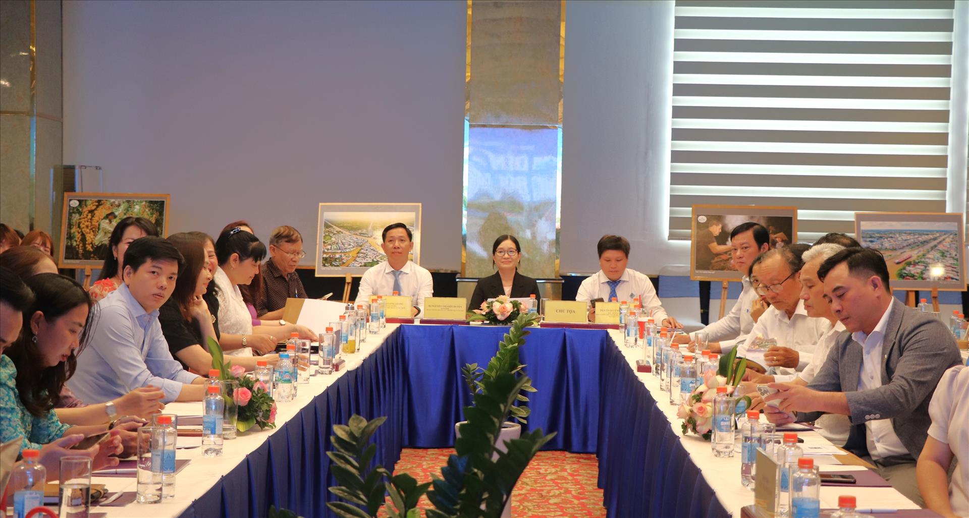 Đề xuất nhiều giải pháp thúc đẩy phát triển du lịch sông nước, miệt vườn