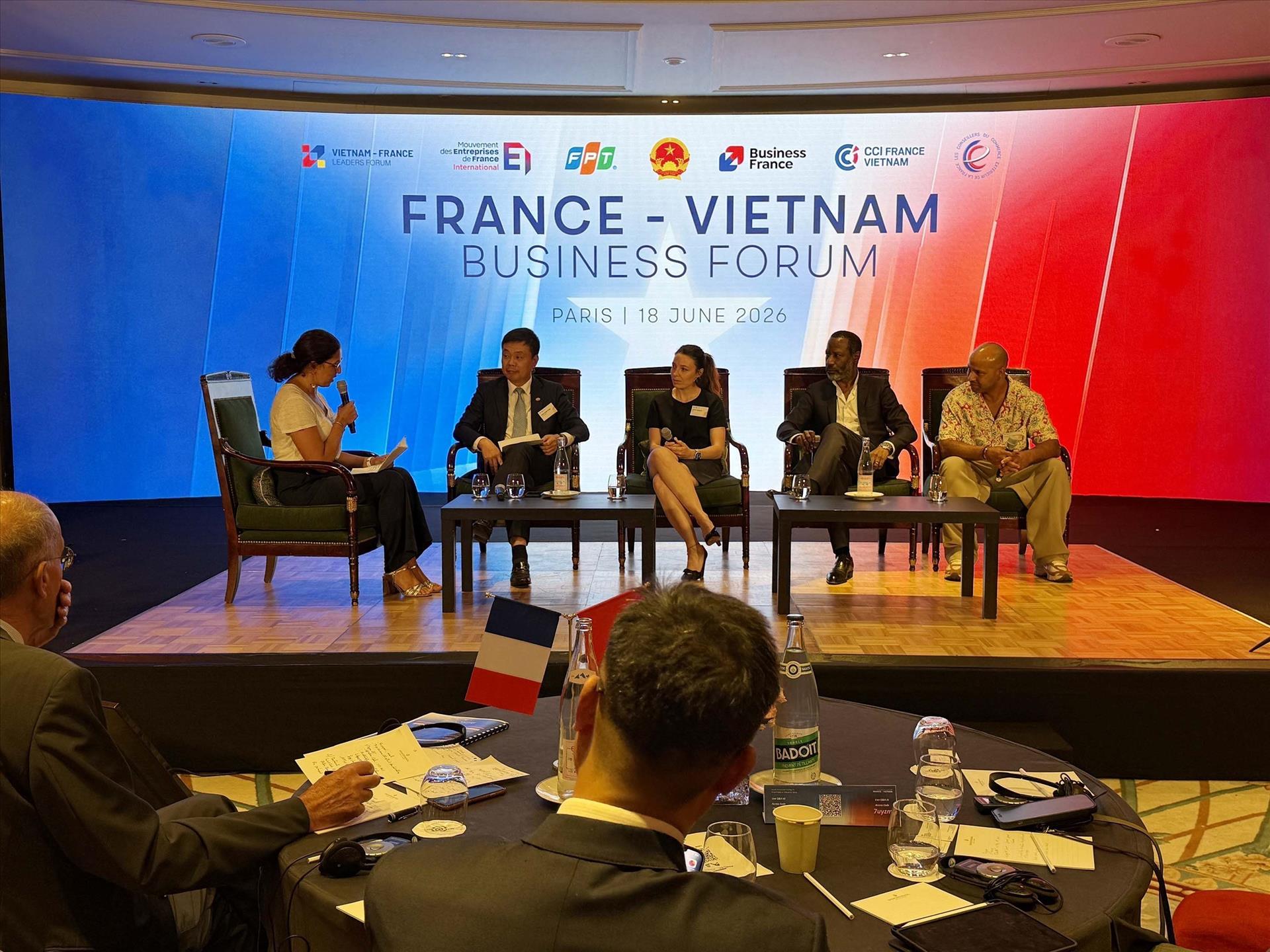 IA : FPT renforce la coopération technologique franco-vietnamienne