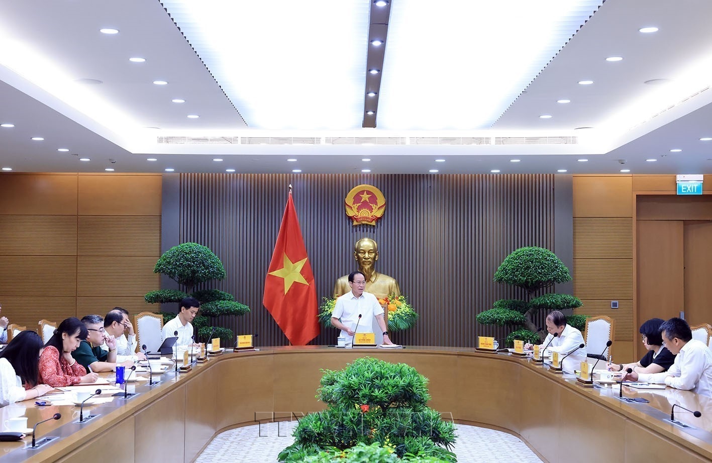 Phó Thủ tướng Lê Tiến Châu: Tập trung tổng rà soát hệ thống văn bản quy phạm pháp luật
