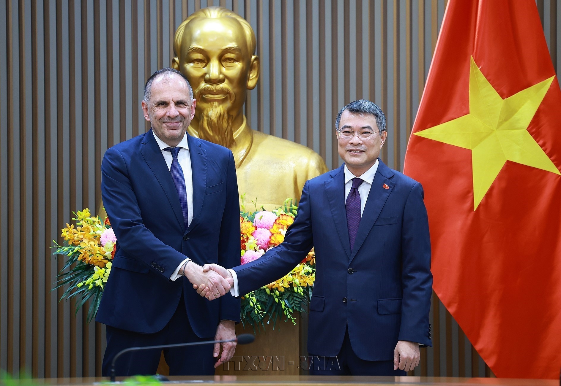 Thủ tướng Lê Minh Hưng: Tăng cường kết nối để đưa quan hệ Việt Nam - Hy Lạp phát triển thực chất