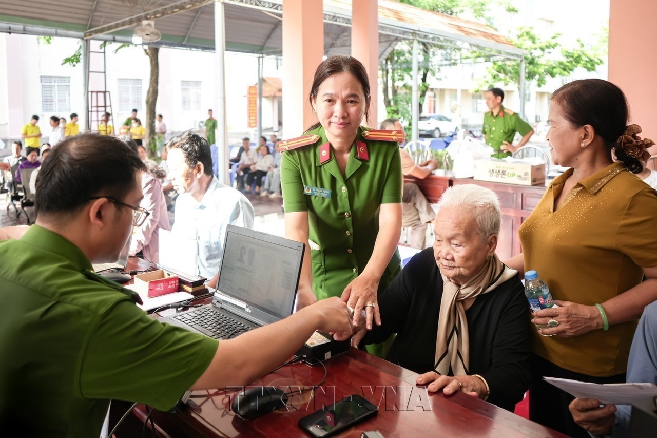 Cần Thơ thu nhận mẫu ADN của hơn 2.700 thân nhân liệt sĩ chưa xác định danh tính